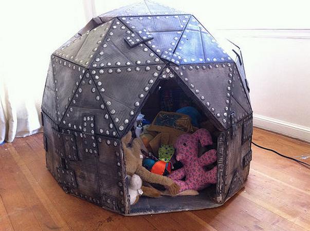 Recycle Carbboard Fort